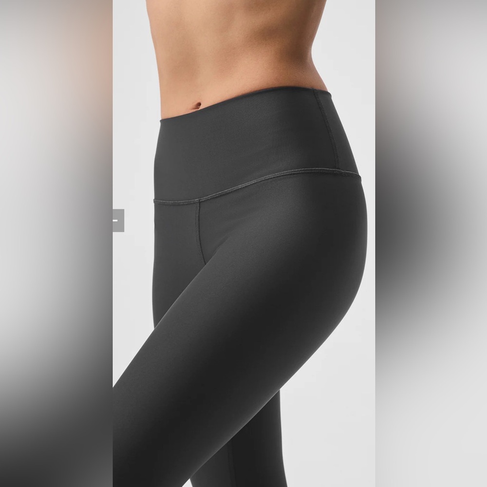 ALO Yoga 7/8 HIGH-WAIST AIRLIFT LEGGING, M - Picture 2 of 7